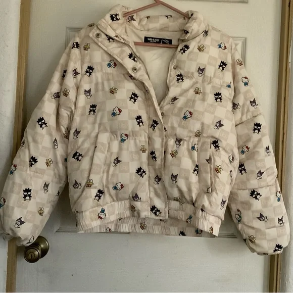Hello Kitty & friends x forever 21 woman’s puffer jacket, size small - Picture 2 of 7